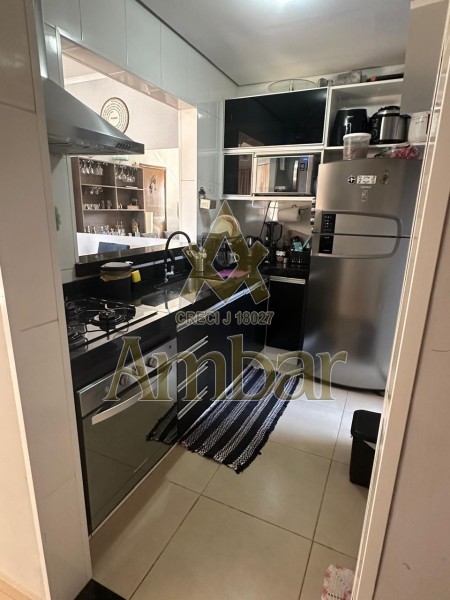 Apartamento à venda com 2 quartos, 64m² - Foto 11