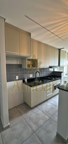 Apartamento para alugar com 2 quartos, 70m² - Foto 13