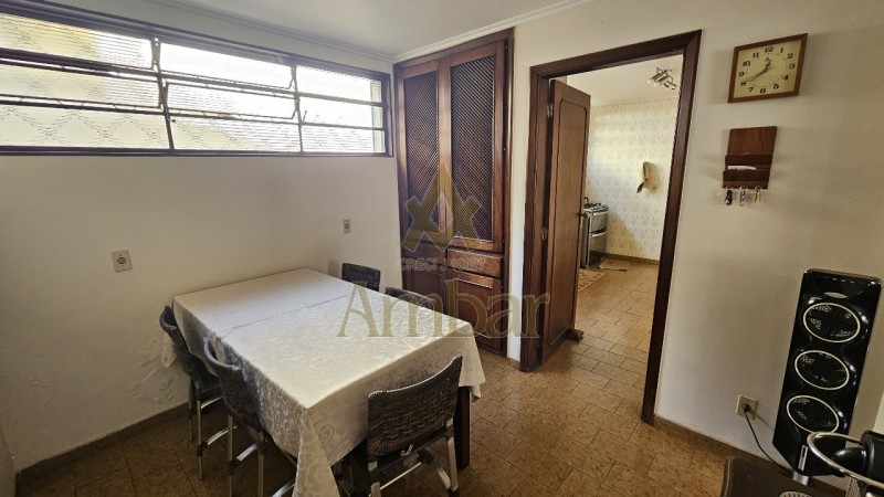 Casa à venda com 3 quartos, 296m² - Foto 8