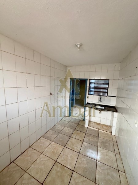 Casa para alugar com 2 quartos, 130m² - Foto 16