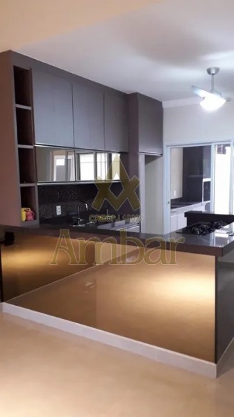 Casa para alugar com 3 quartos, 250m² - Foto 1