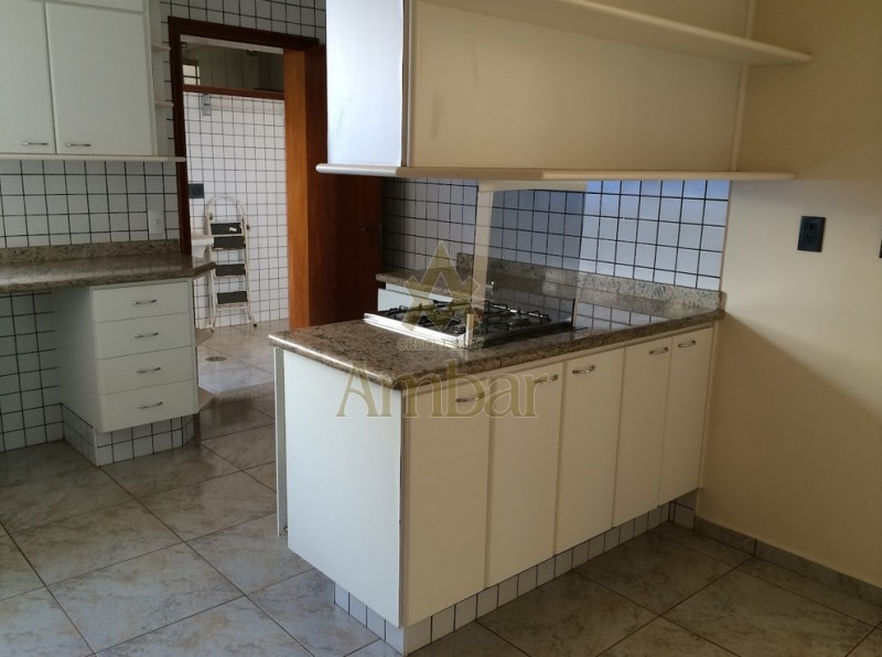 Sobrado para alugar com 3 quartos, 289m² - Foto 14