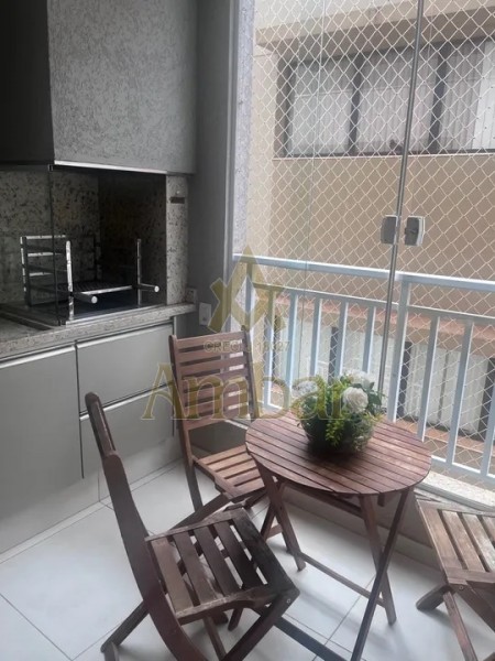 Apartamento para alugar com 2 quartos, 75m² - Foto 13