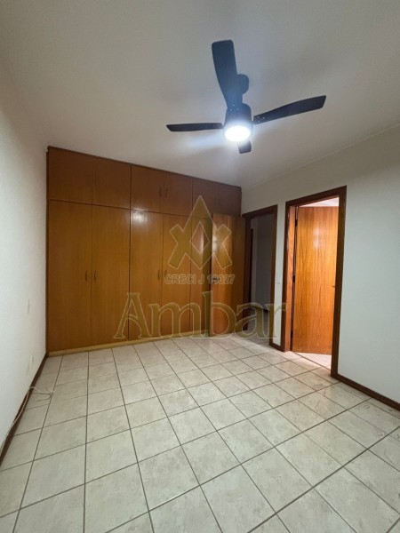 Apartamento para alugar com 4 quartos, 125m² - Foto 13