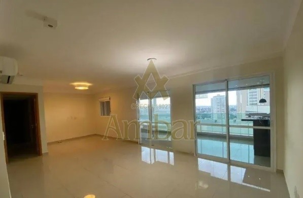 Apartamento para alugar com 3 quartos, 135m² - Foto 1