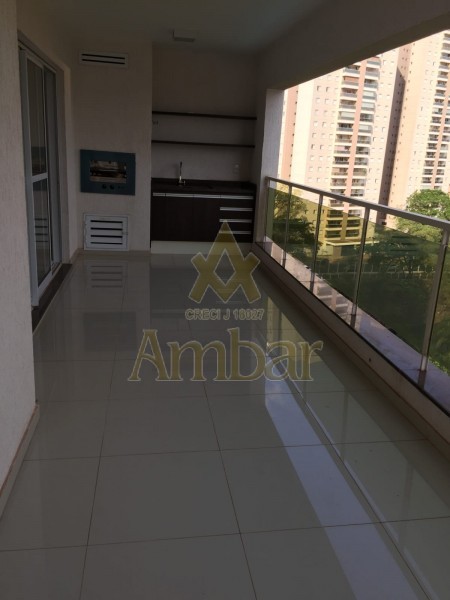 Apartamento para alugar com 3 quartos, 135m² - Foto 23