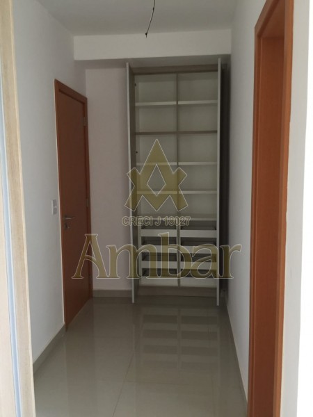 Apartamento para alugar com 3 quartos, 135m² - Foto 12