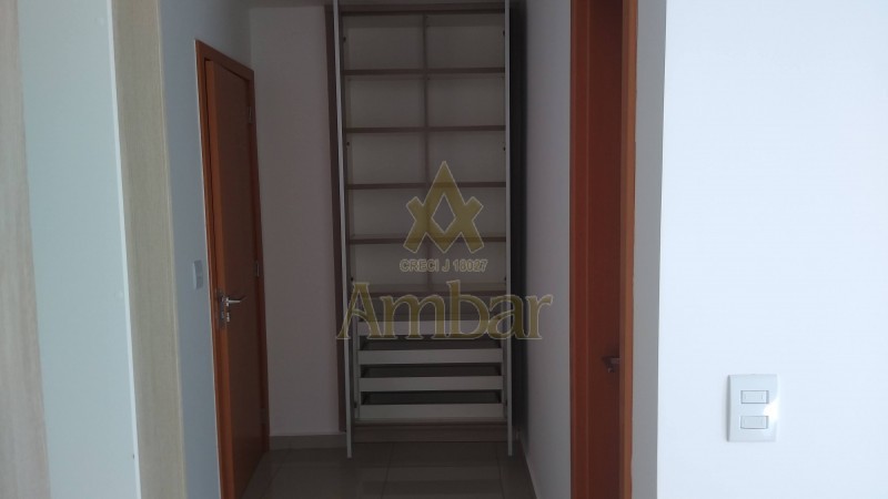 Apartamento para alugar com 3 quartos, 135m² - Foto 32