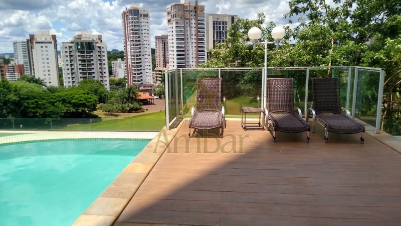 Apartamento para alugar com 3 quartos, 135m² - Foto 19