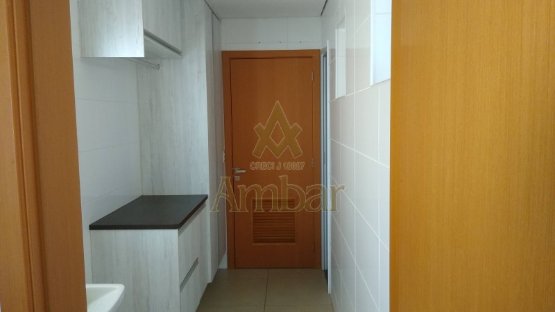 Apartamento para alugar com 3 quartos, 135m² - Foto 51