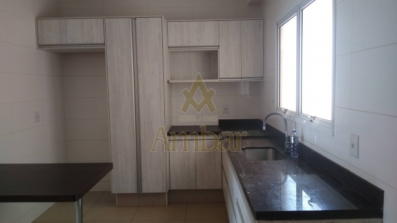 Apartamento para alugar com 3 quartos, 135m² - Foto 44